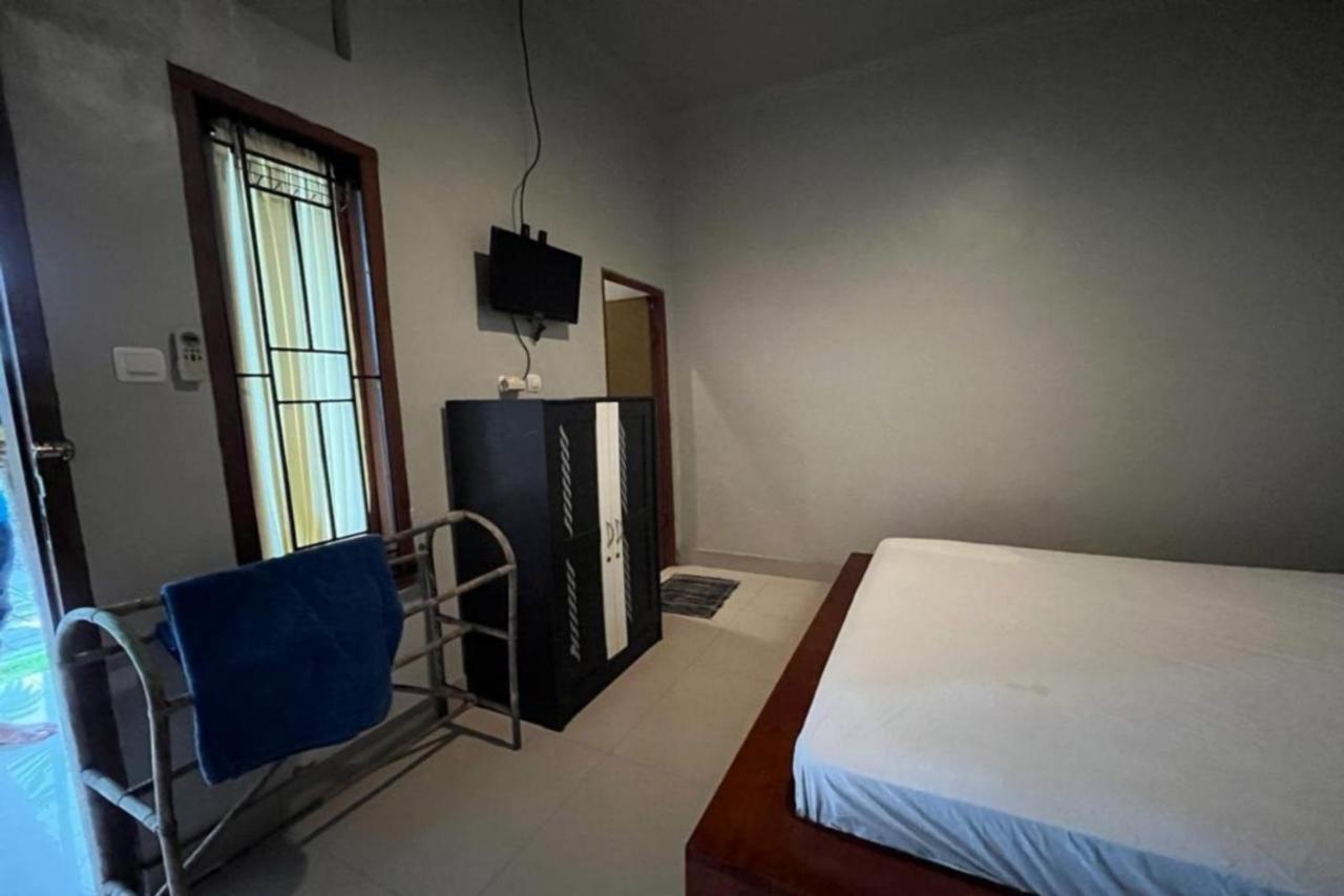 Oyo 93206 Penginapan Budi Syariah Otel Pekanbaru Dış mekan fotoğraf